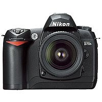 Nikon D70S [6.1MP, 2"] schwarz inkl. AF-S DX 18-70mm 3.5-4.5G IF ED Objektiv verkaufen