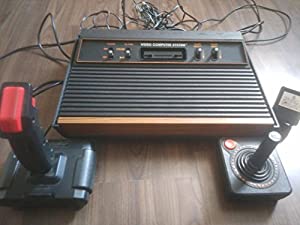 Atari 2600 Konsole (Erstausführung) Holz-Design verkaufen